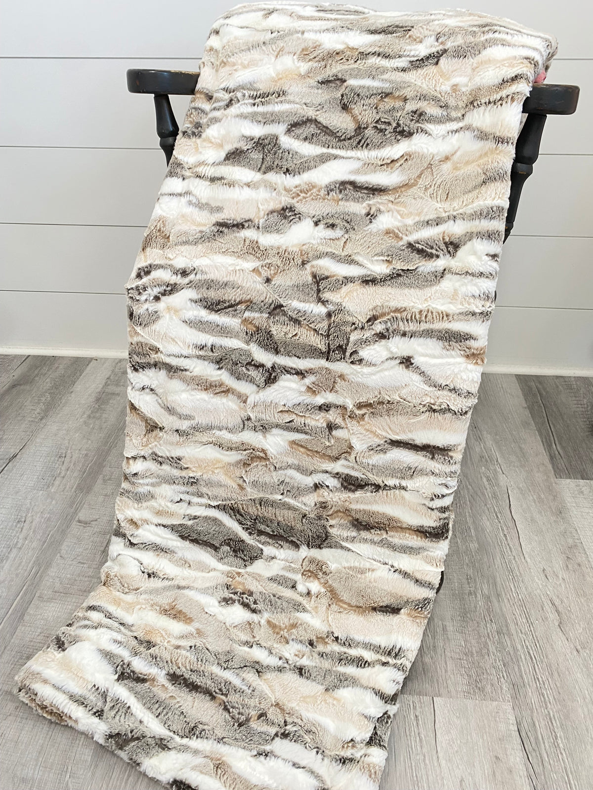 Frosted Himalayan Pewter