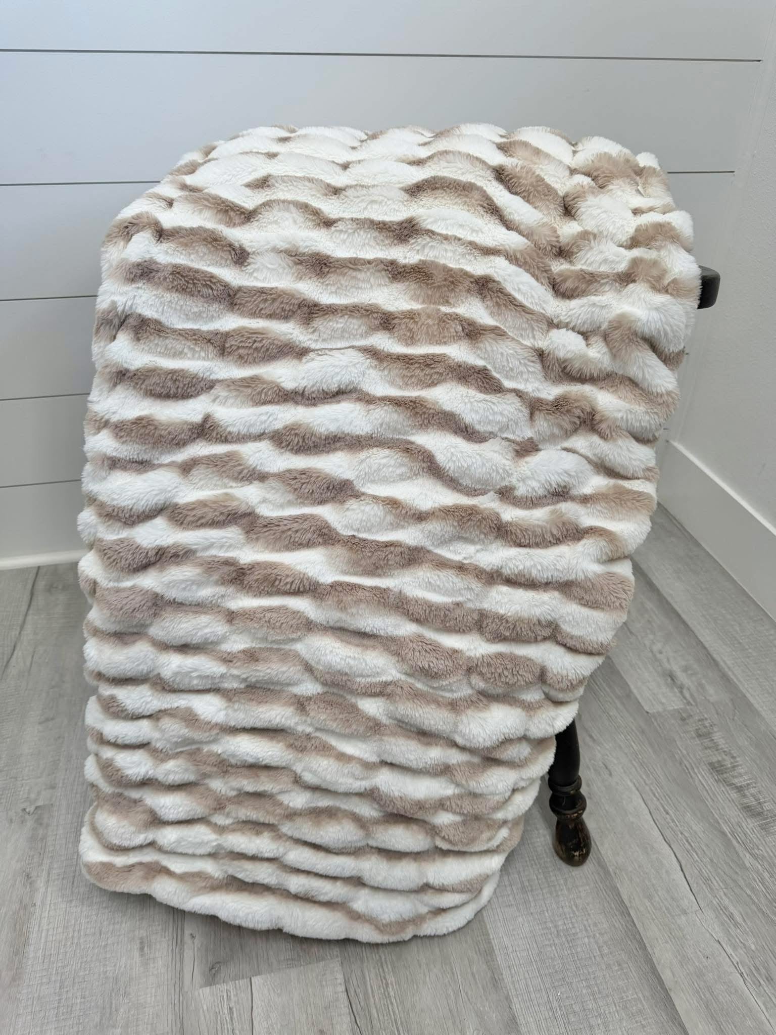 Taupe Chinchilla